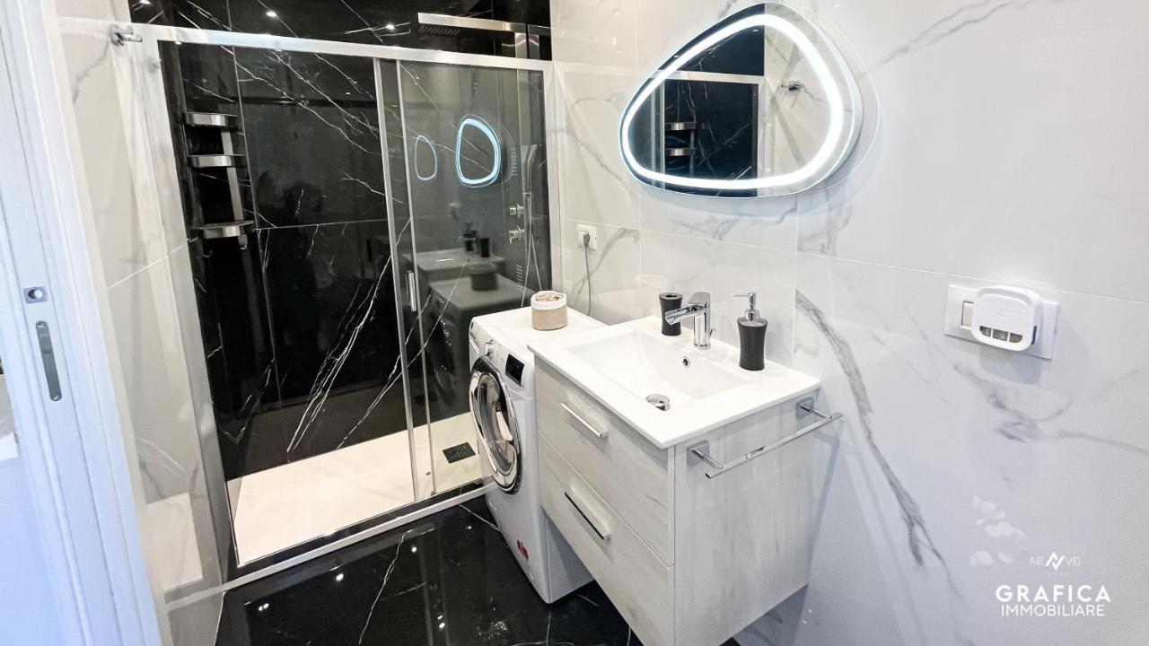 Ameli Home Luxury Apartment Таранто Экстерьер фото